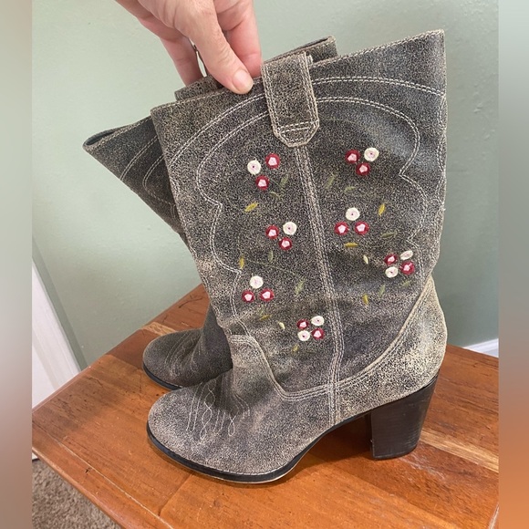 Anthropologie Seychelles Cowboy Boots Flowers Suede Western Country Size 9.5 - Picture 2 of 12